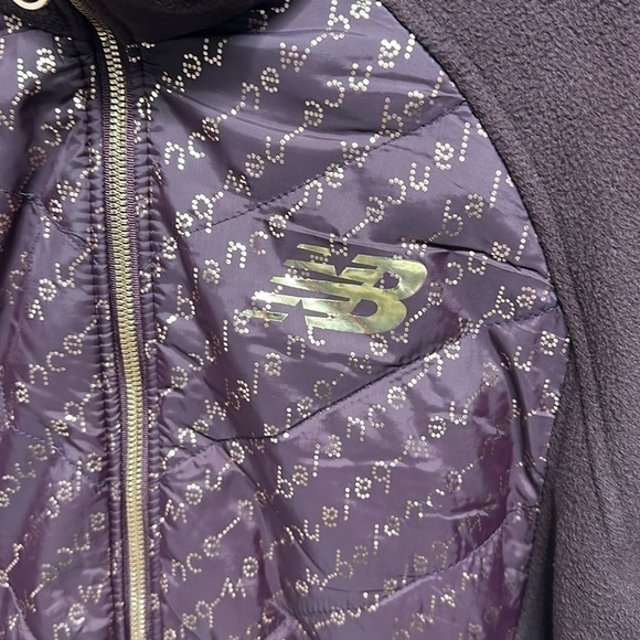 New Balance Womens Full Zip Athletic Performance Runners Jacket Polyester Fleece - Picture 2 of 3